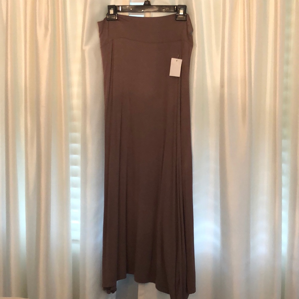 COPY - NWT CR Maxi Skirt in Taupe